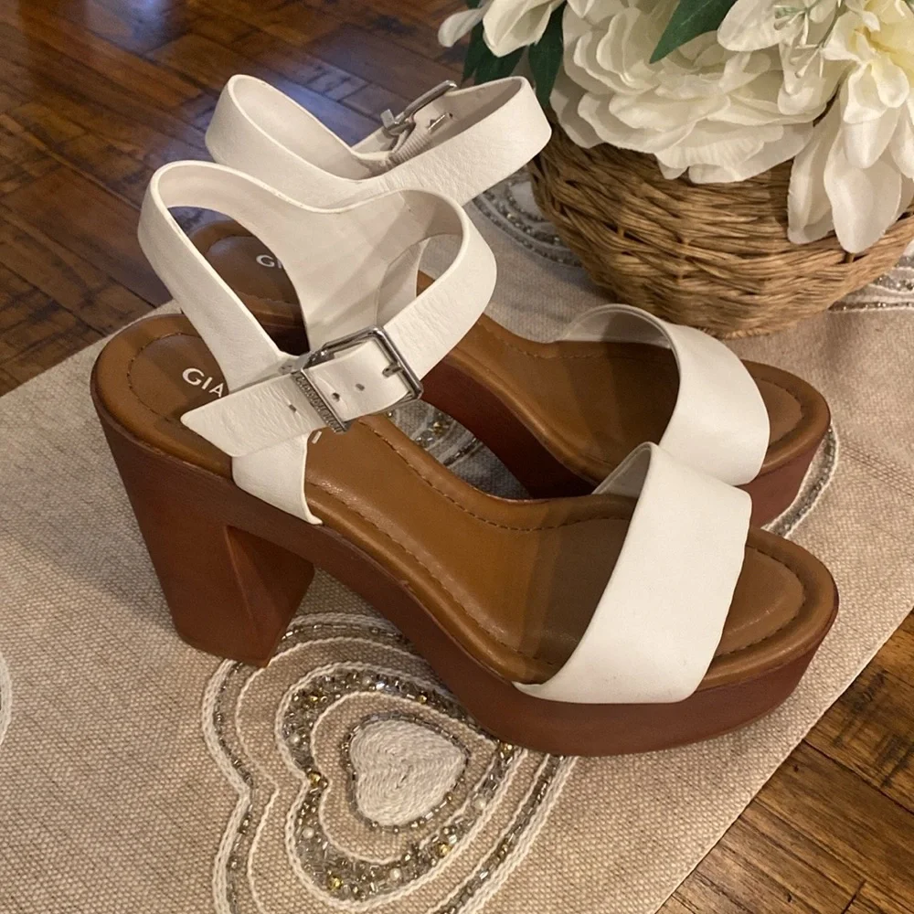 Gianni Bini Platform Sandals-9M - Picture 2 of 6